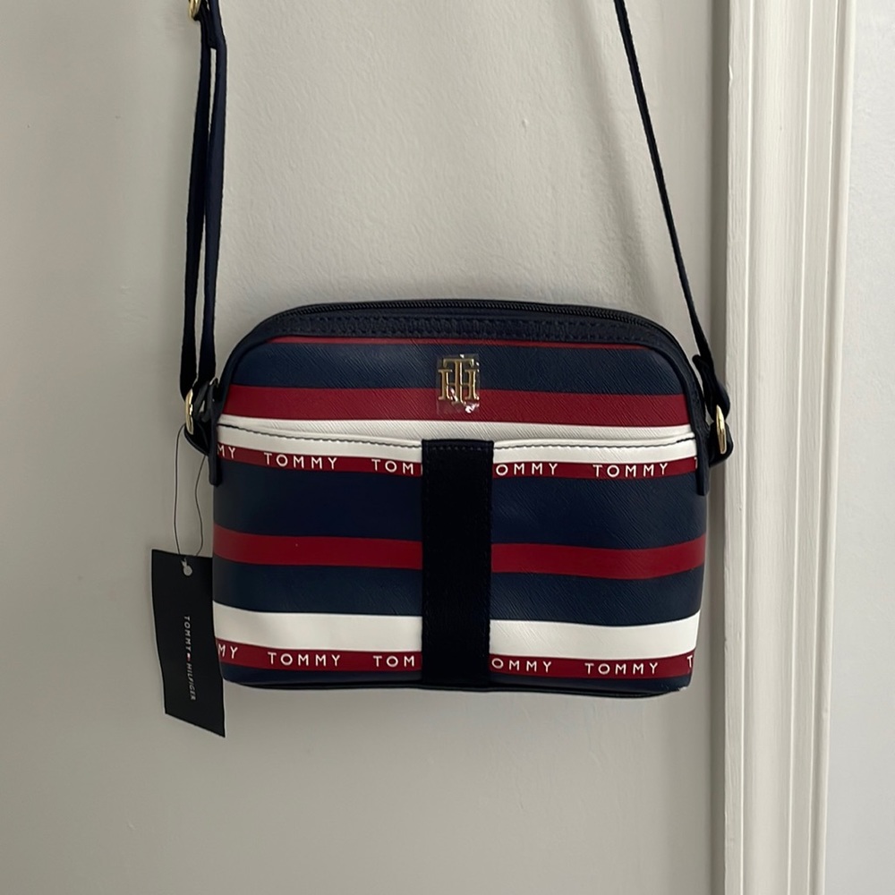 NWT Tommy Hilfiger Crossbody Bag